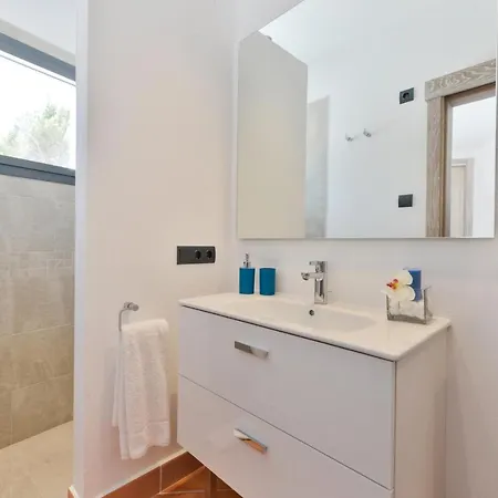 New With Pool 19 Mins From Ibiza Town Cana Clara فيلة سانتا أيُلاريا ذيس ريو